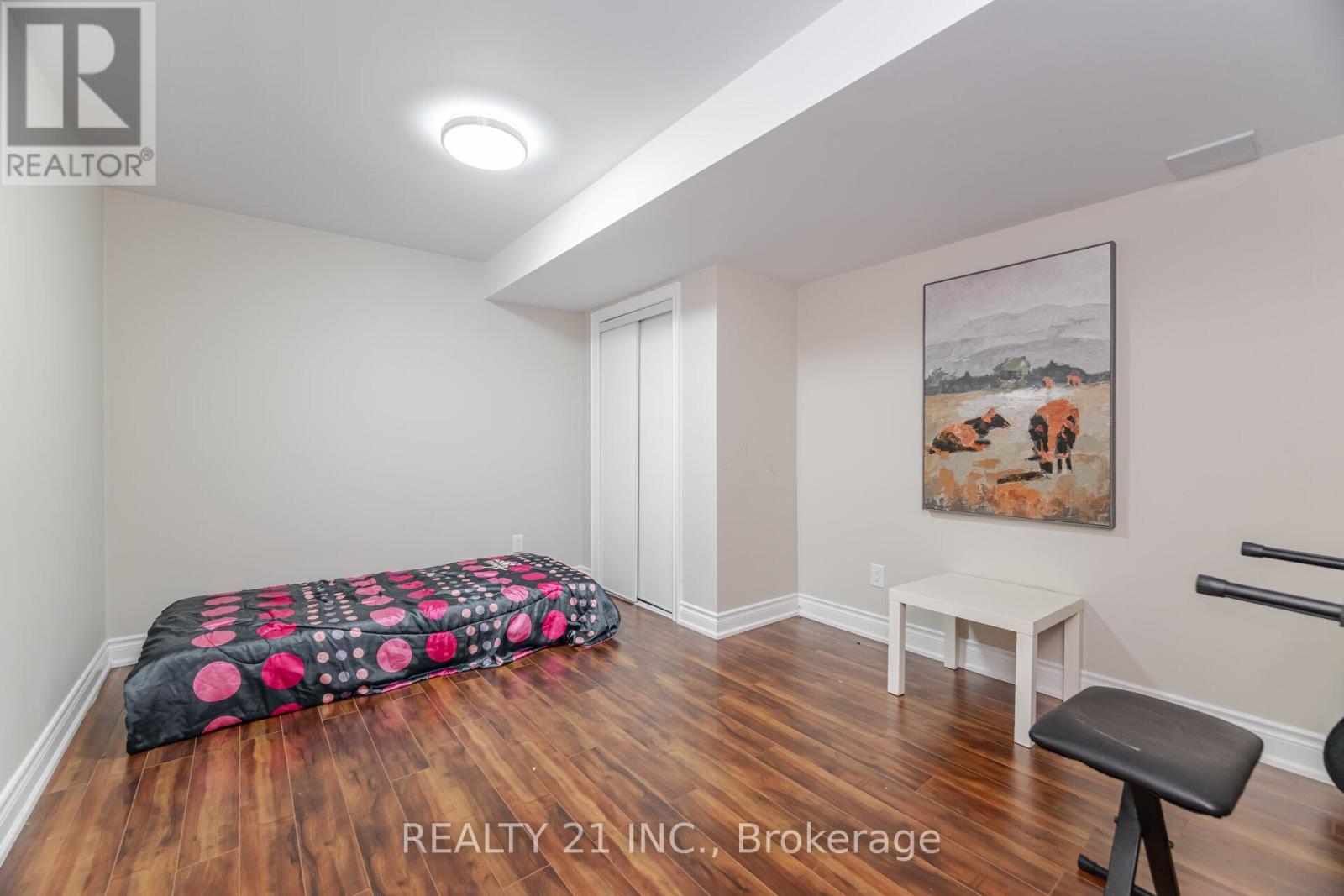 Photo 40 of 522 Bartleman Terrace, Milton ON