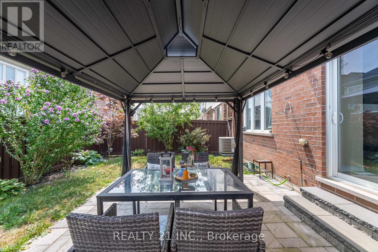 Photo 44 of 522 Bartleman Terrace, Milton ON