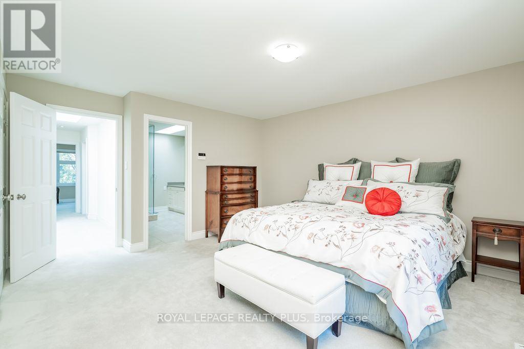Photo 17 of 81 Kerr Street, Oakville ON