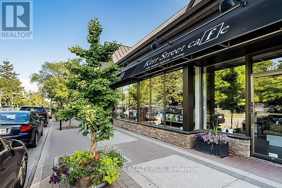 Photo 33 of 81 Kerr Street, Oakville ON