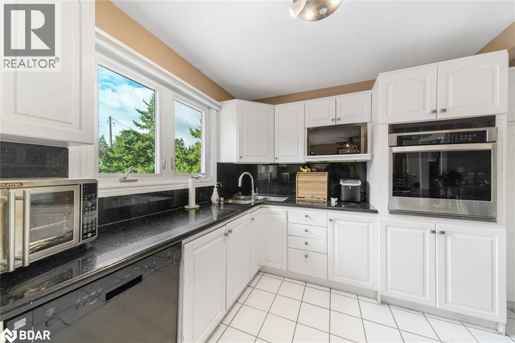 Photo 19 of 30 Cedar Creek Rd, Midhurst ON