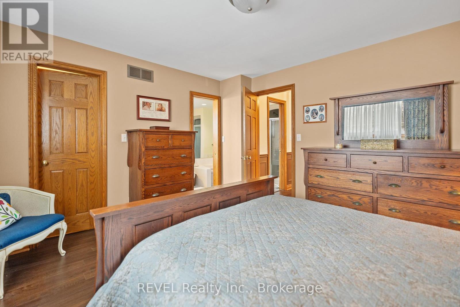 Photo 23 of 43 Flannery Lane, Thorold ON