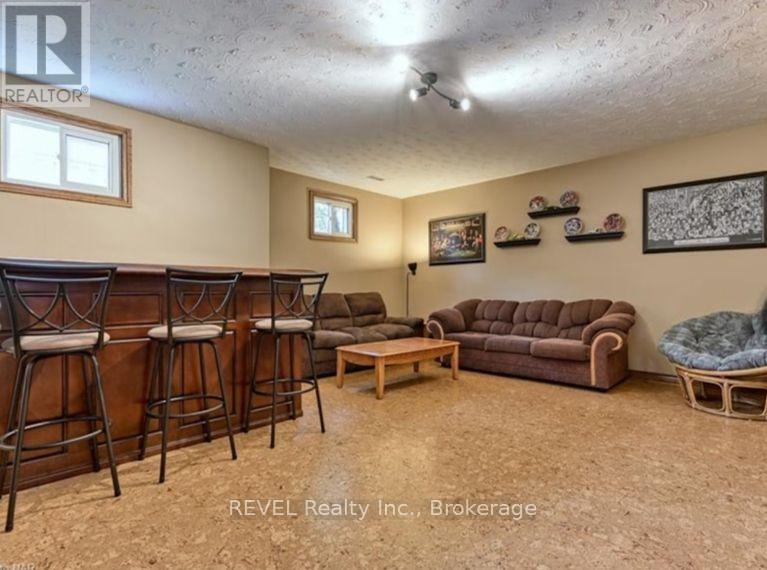 Photo 31 of 43 Flannery Lane, Thorold ON