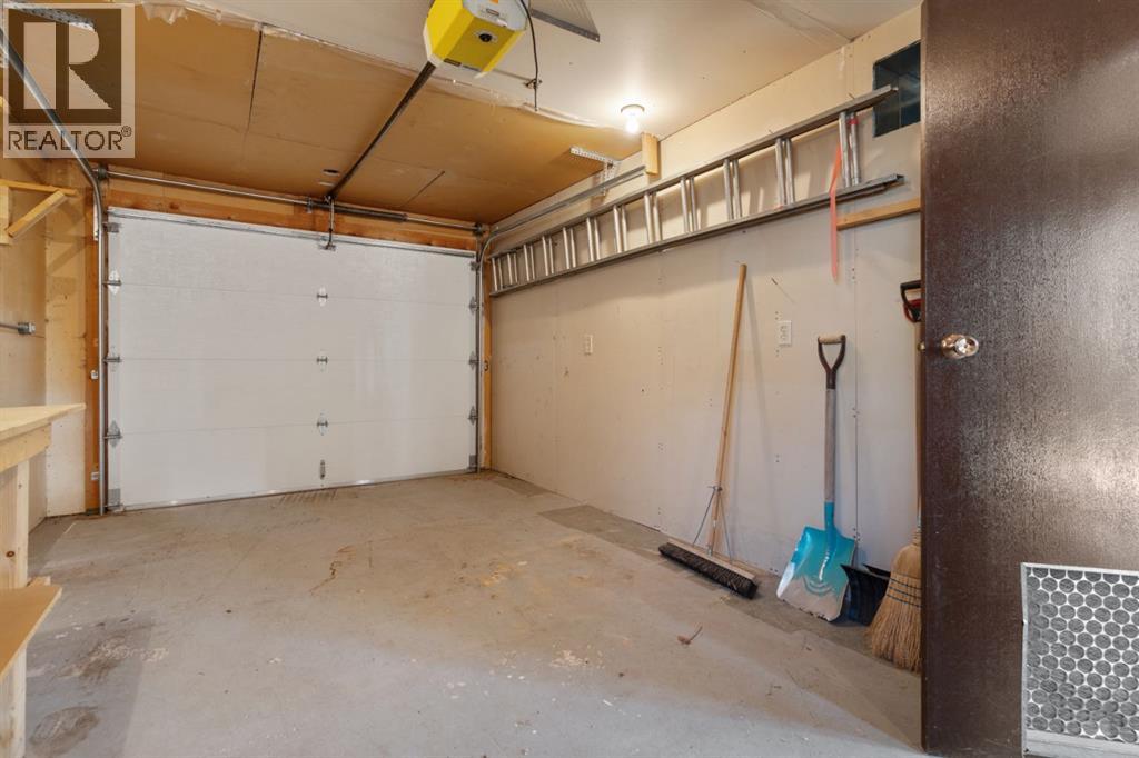 Photo 6 of 3719 63 Street, Camrose AB