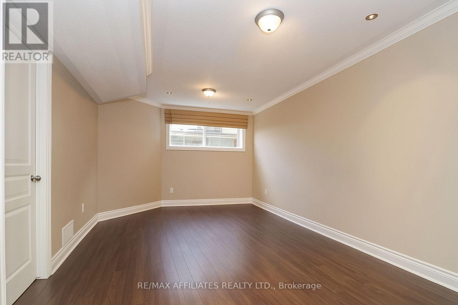 Photo 15 of 561 Aquaview Drive, Ottawa ON