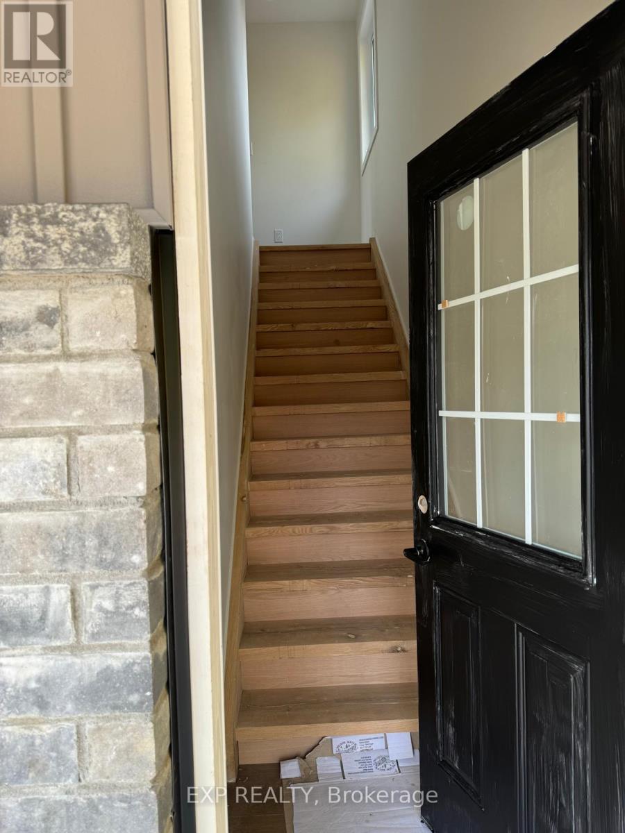 Photo 3 of 910 William Booth Crescent, Oshawa ON