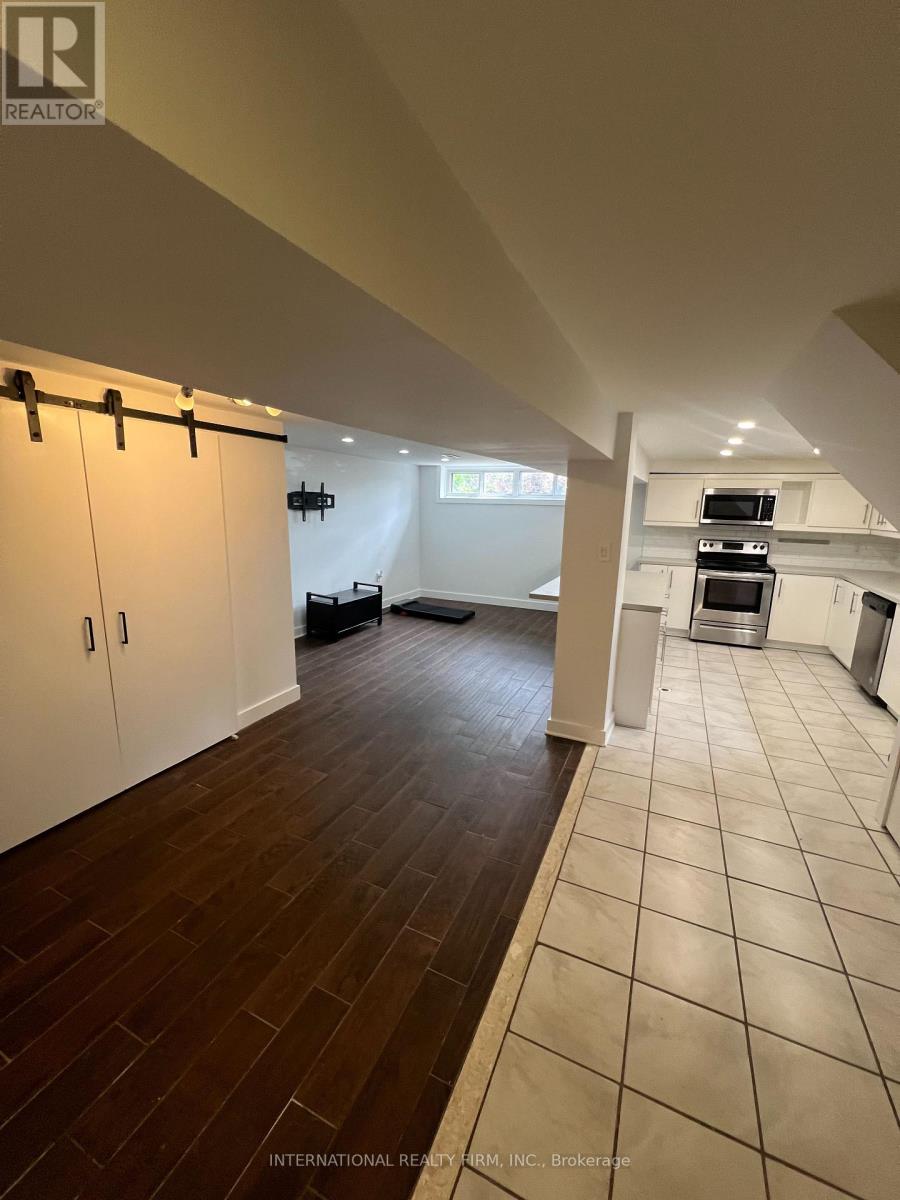 Photo 14 of 10 Rambler Place, Toronto ON