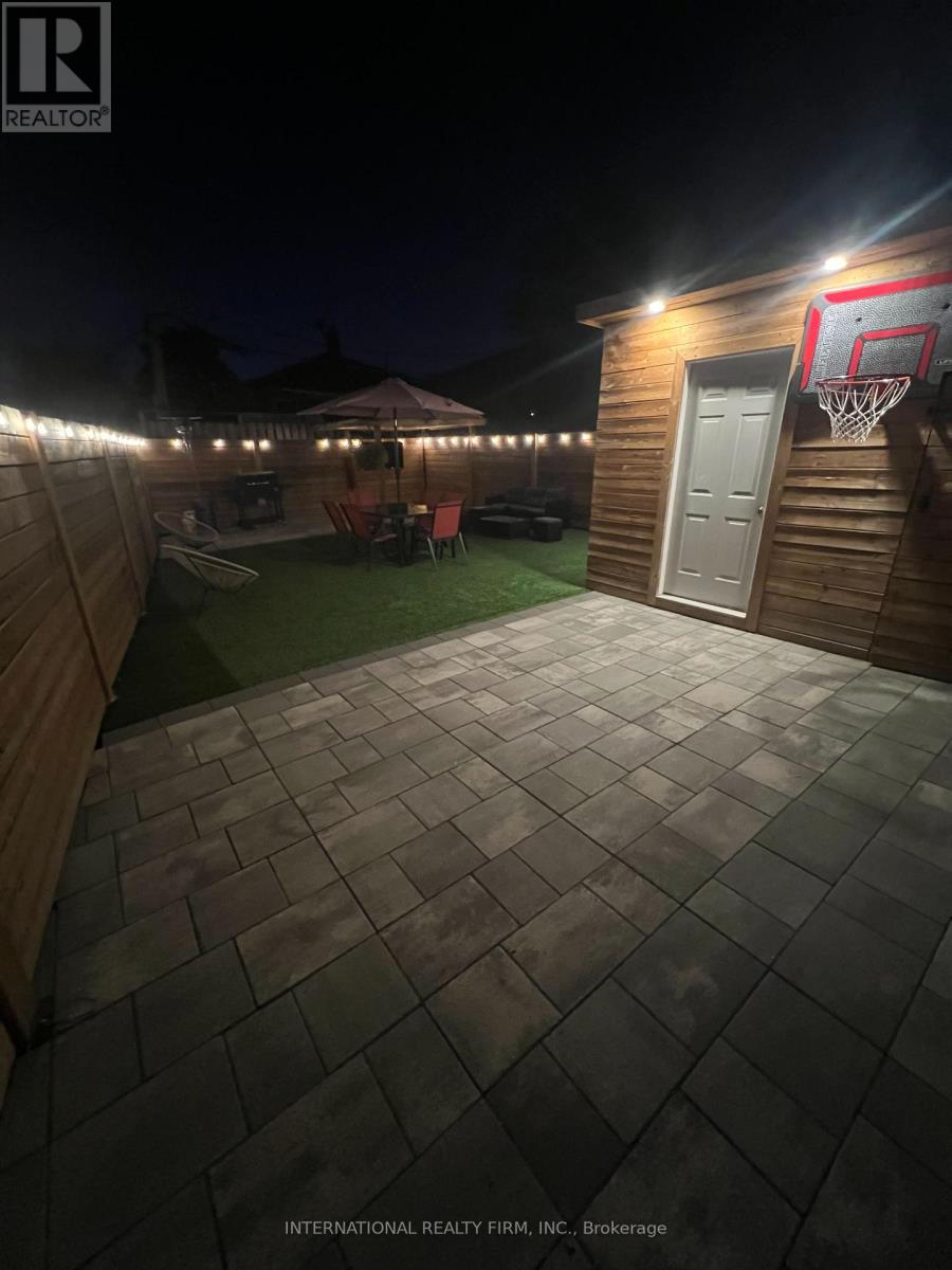 Photo 21 of 10 Rambler Place, Toronto ON