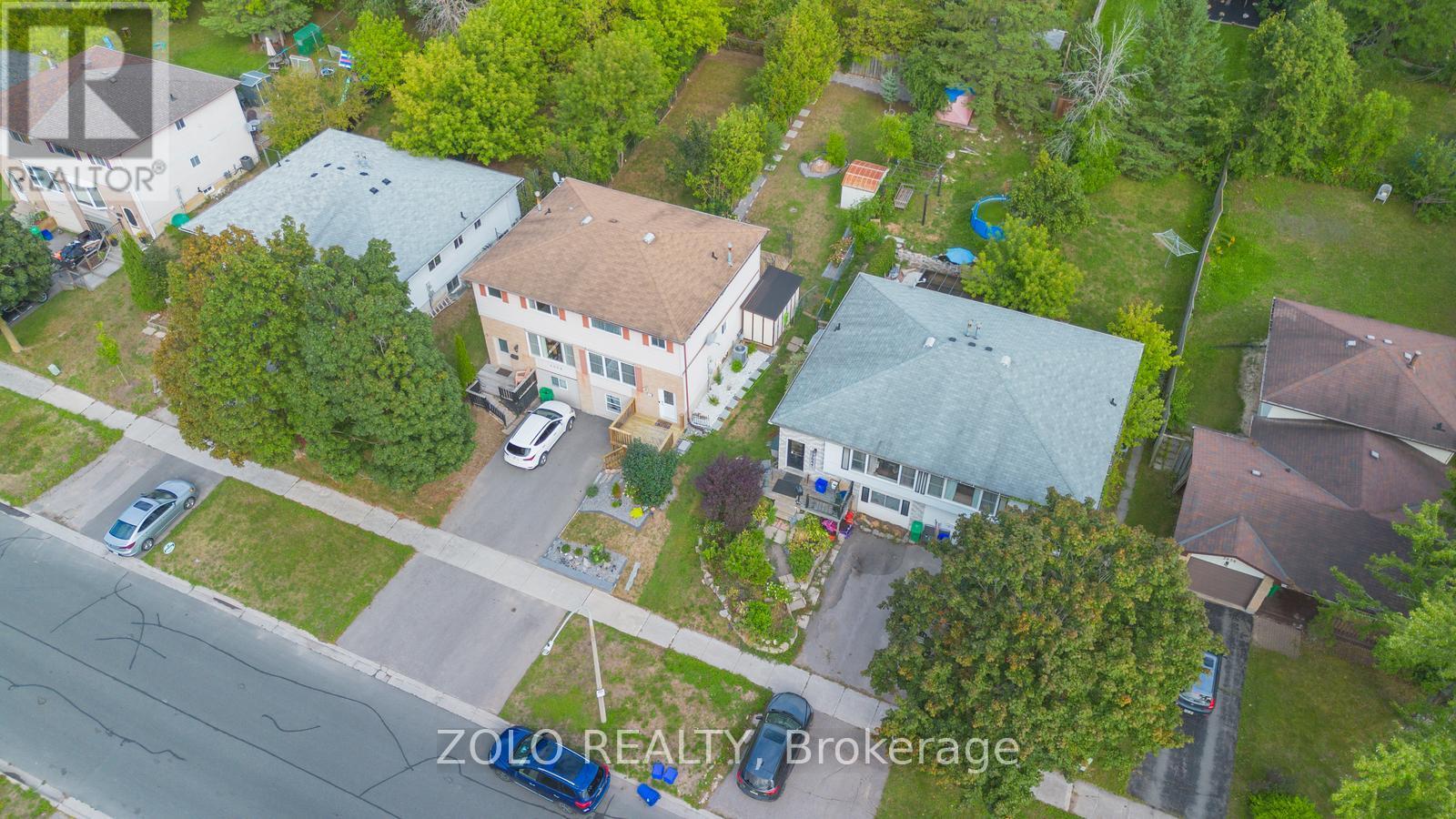 Photo 1 of 2048 Walker Avenue, Peterborough ON