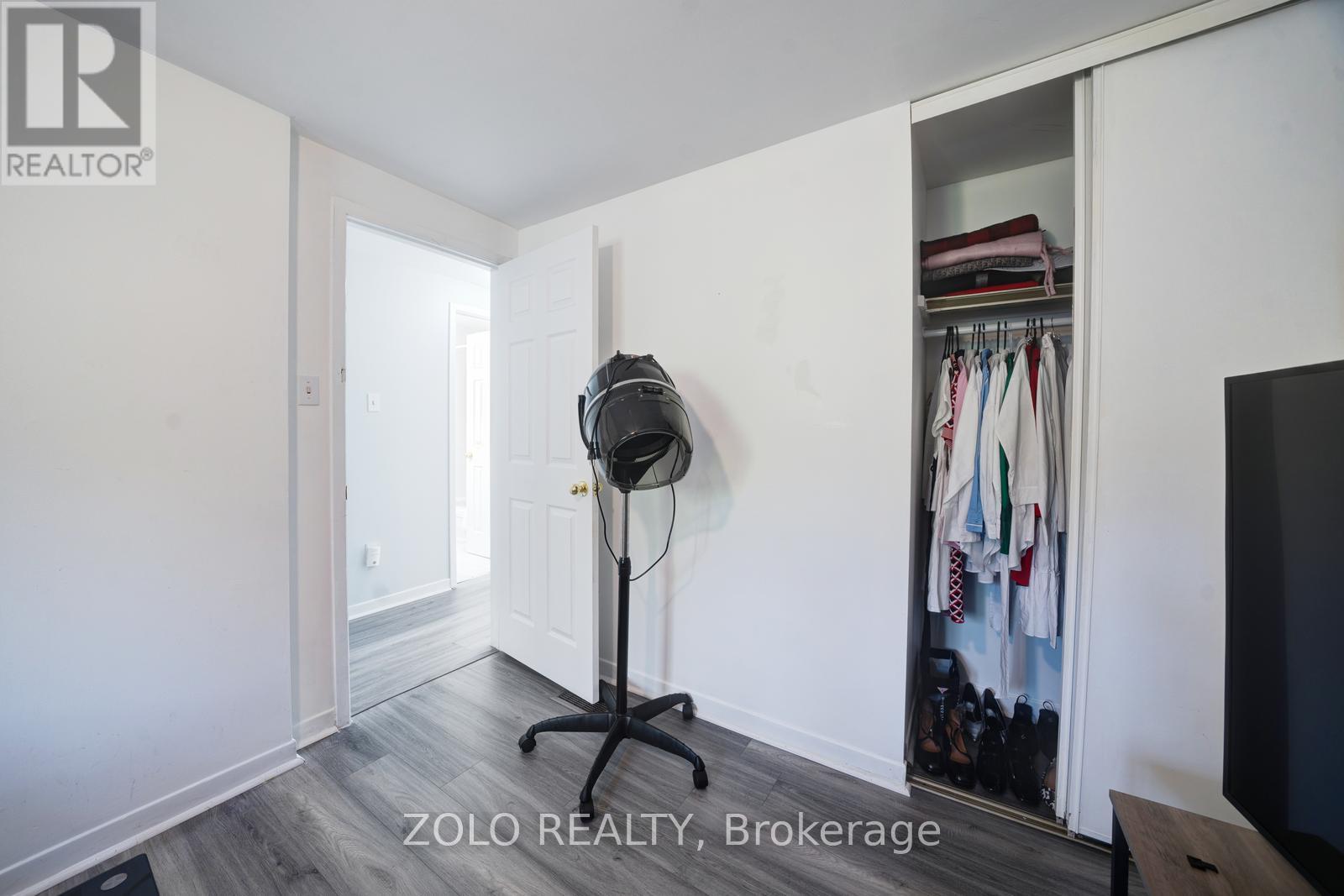 Photo 31 of 2048 Walker Avenue, Peterborough ON