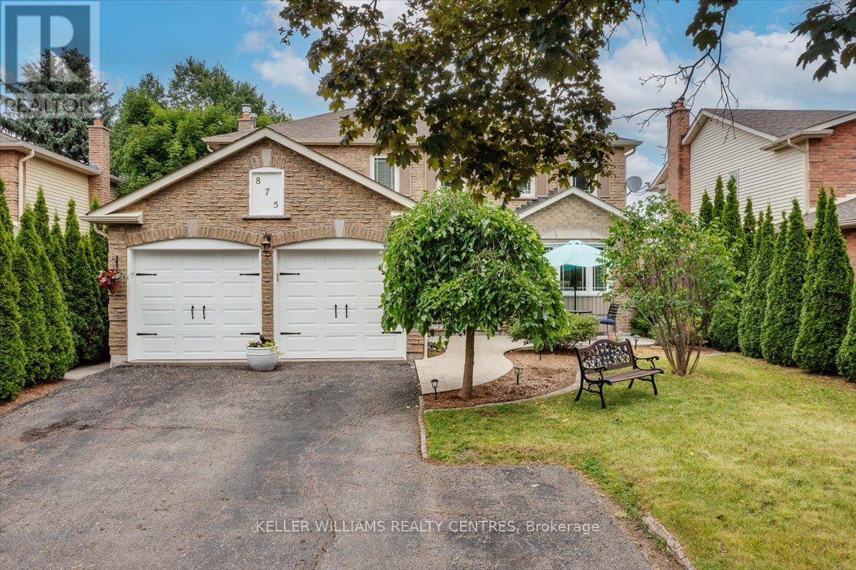 Photo 2 of 875 Knotwood Court, Whitby ON