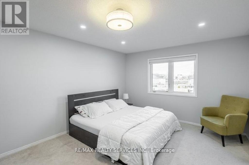 Photo 13 of 2419 Kentucky Derby Way E, Oshawa ON