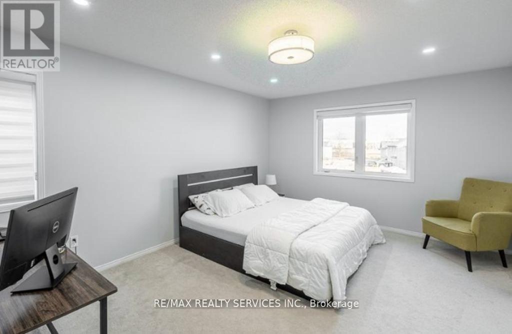 Photo 9 of 2419 Kentucky Derby Way E, Oshawa ON