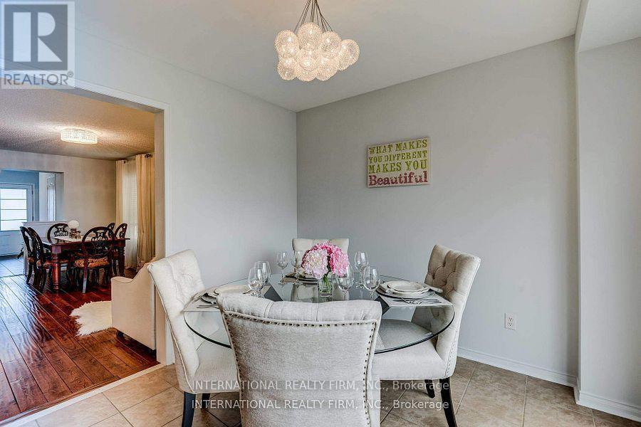 Photo 15 of 4881 Capri Crescent, Burlington ON