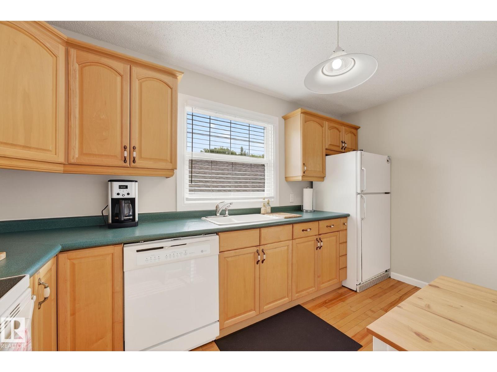 Photo 27 of 6359 105 A St Nw, Edmonton AB