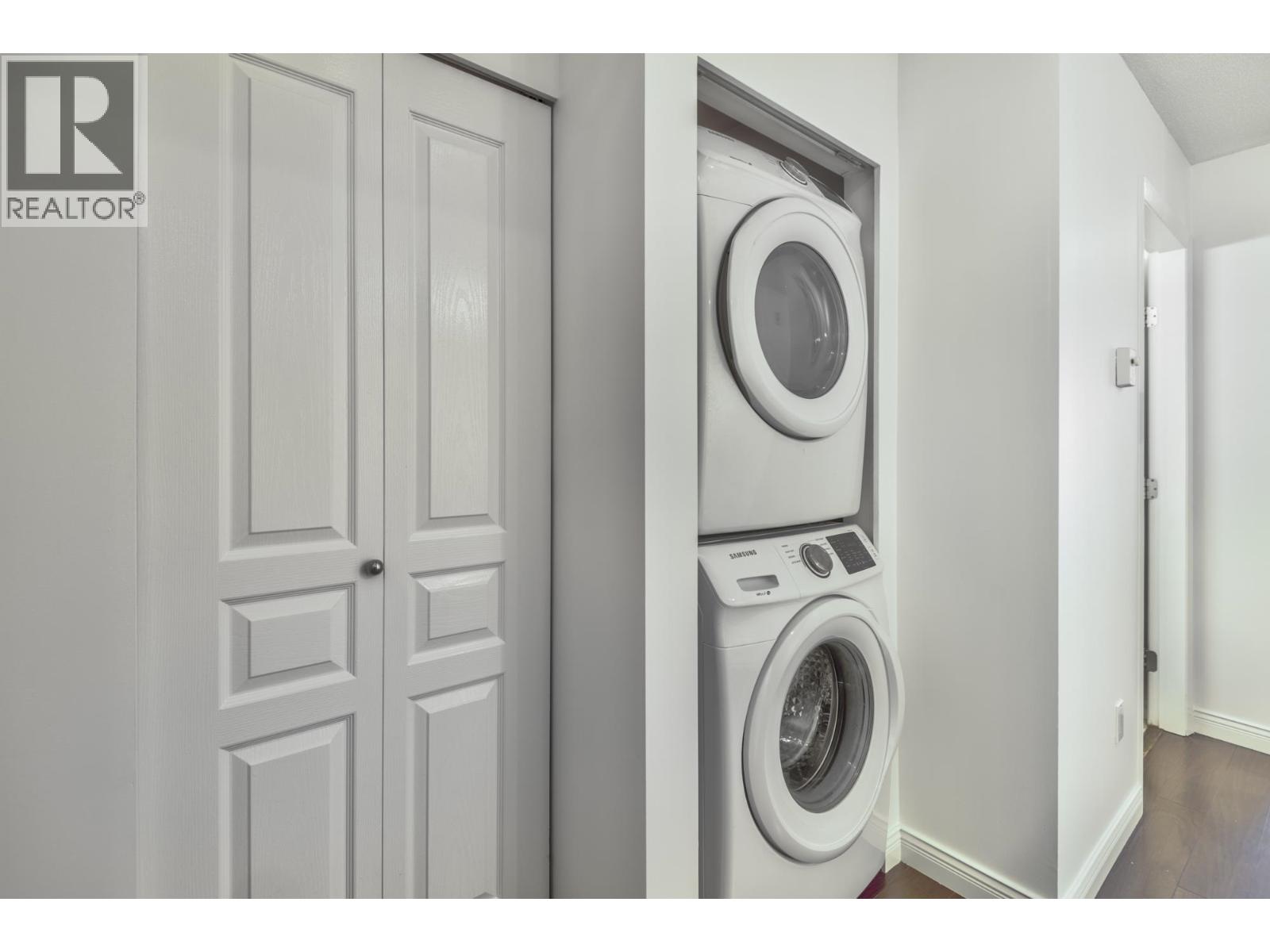 Photo 13 of 307 2288 Marstrand Avenue, Vancouver BC