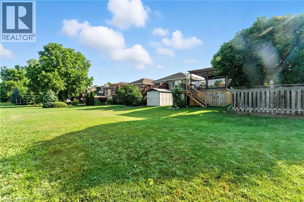 Photo 33 of 44 Macpherson Drive, Paris ON