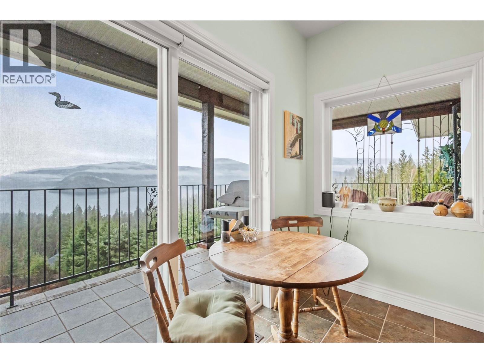 Photo 13 of 3333 Roncastle Road, Blind Bay BC
