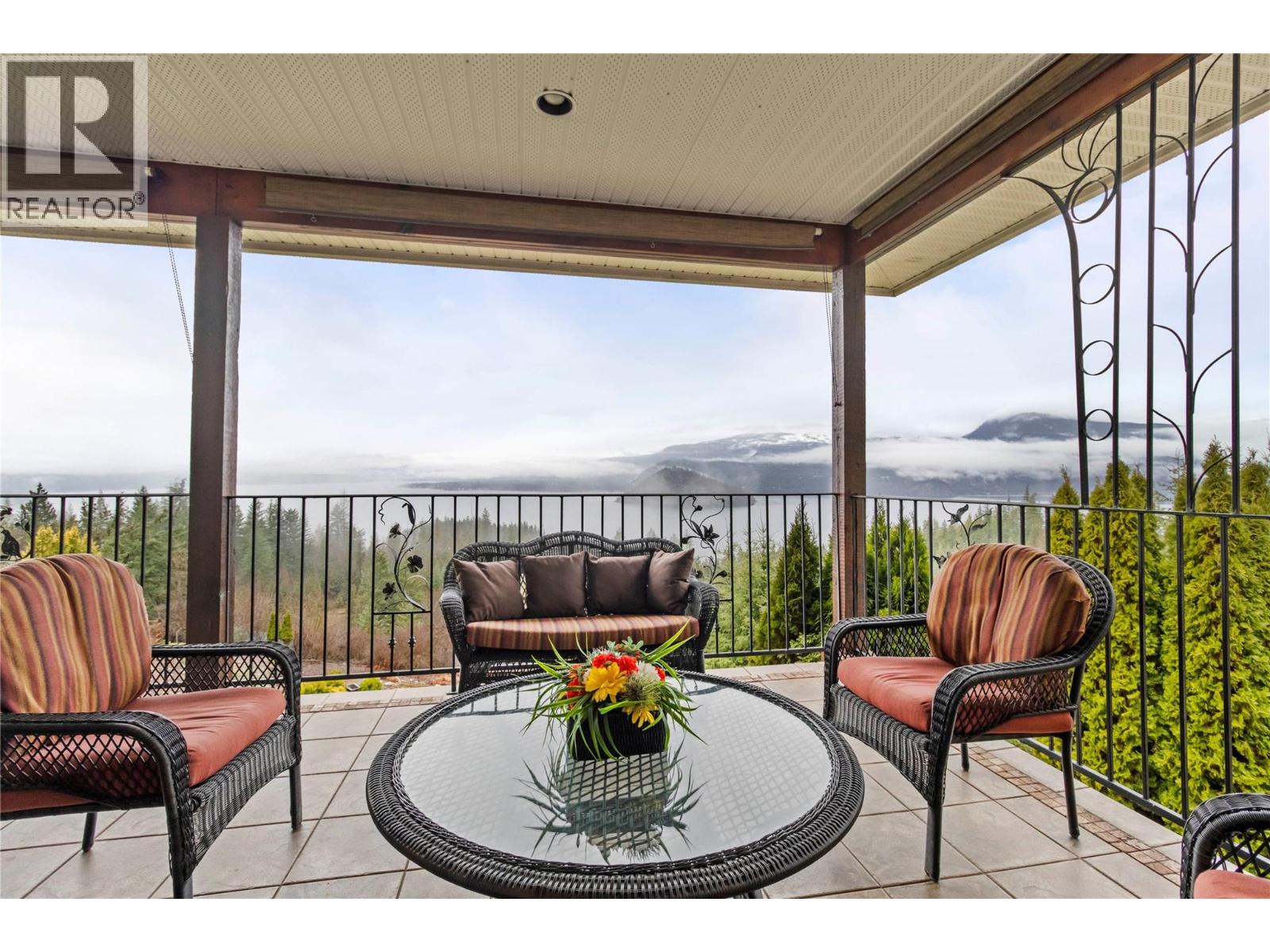 Photo 14 of 3333 Roncastle Road, Blind Bay BC