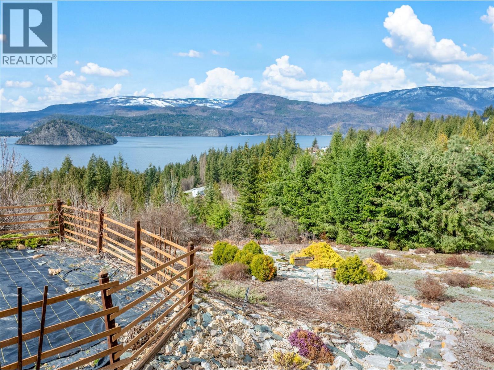 Photo 57 of 3333 Roncastle Road, Blind Bay BC
