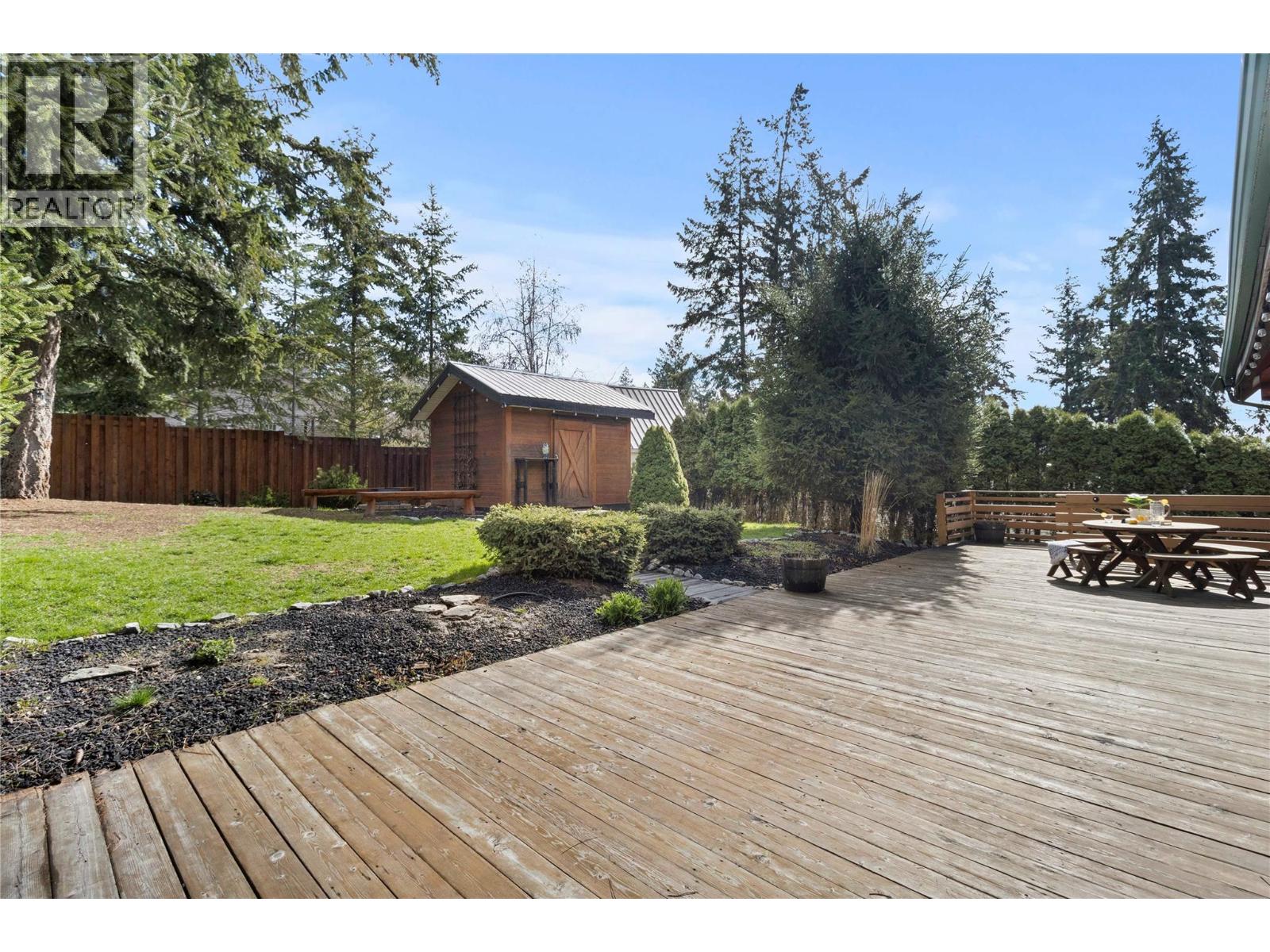 Photo 22 of 3667 Braelyn Road, Tappen BC