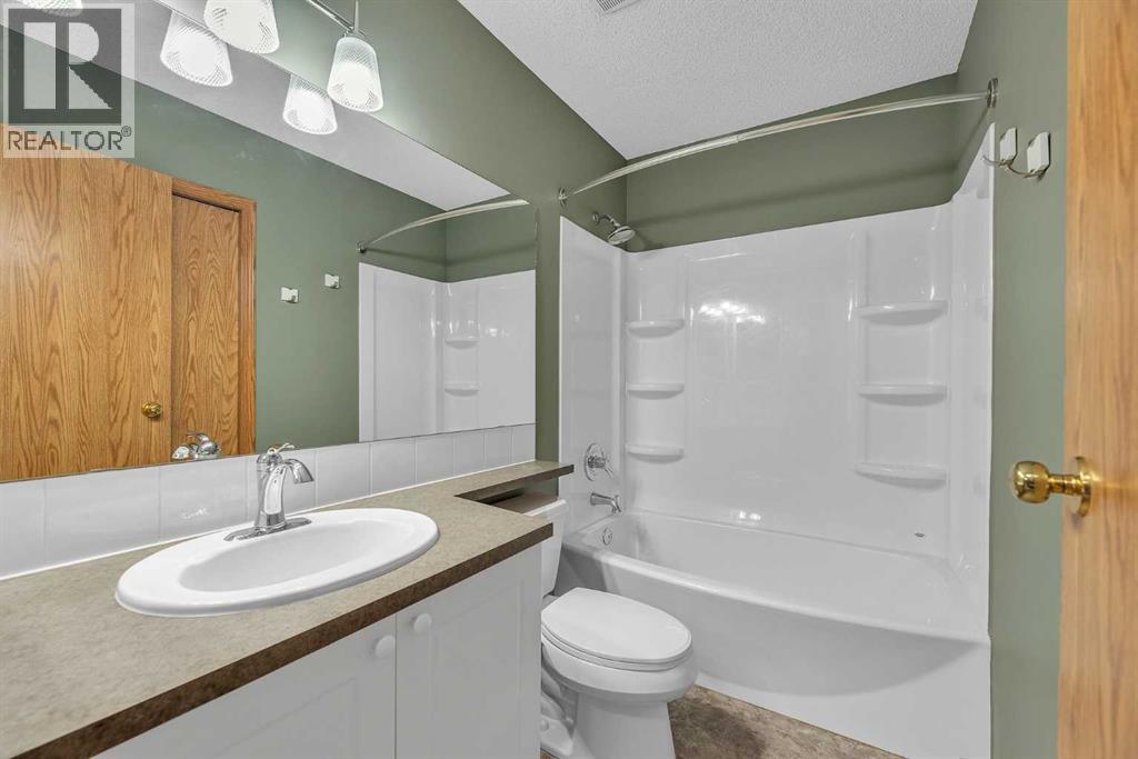 Single Family House for Sale in  Covepark Way NE Coventry Hills Calgary 