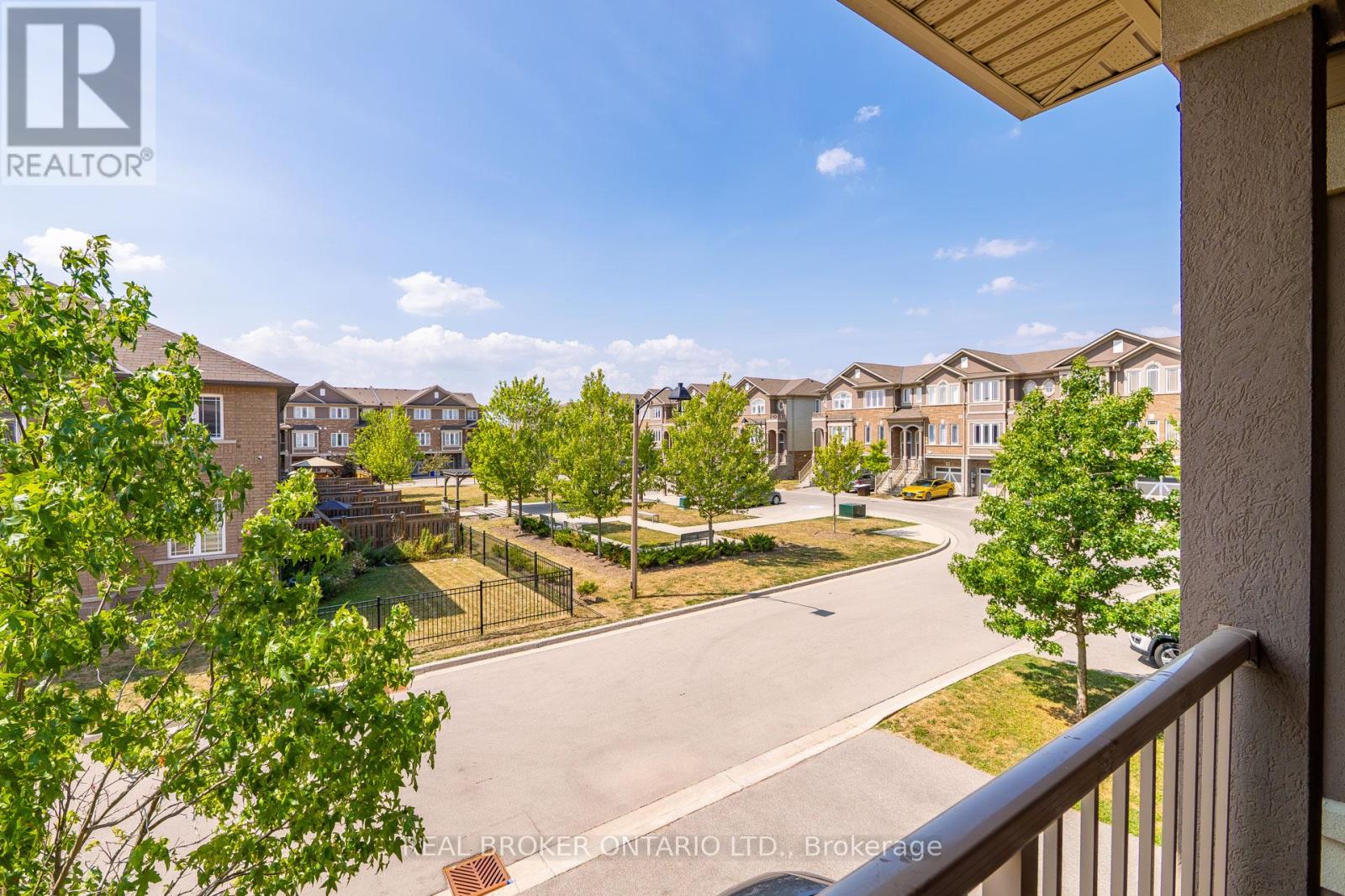 Photo 33 of 7 Ladybell Lane, Hamilton ON