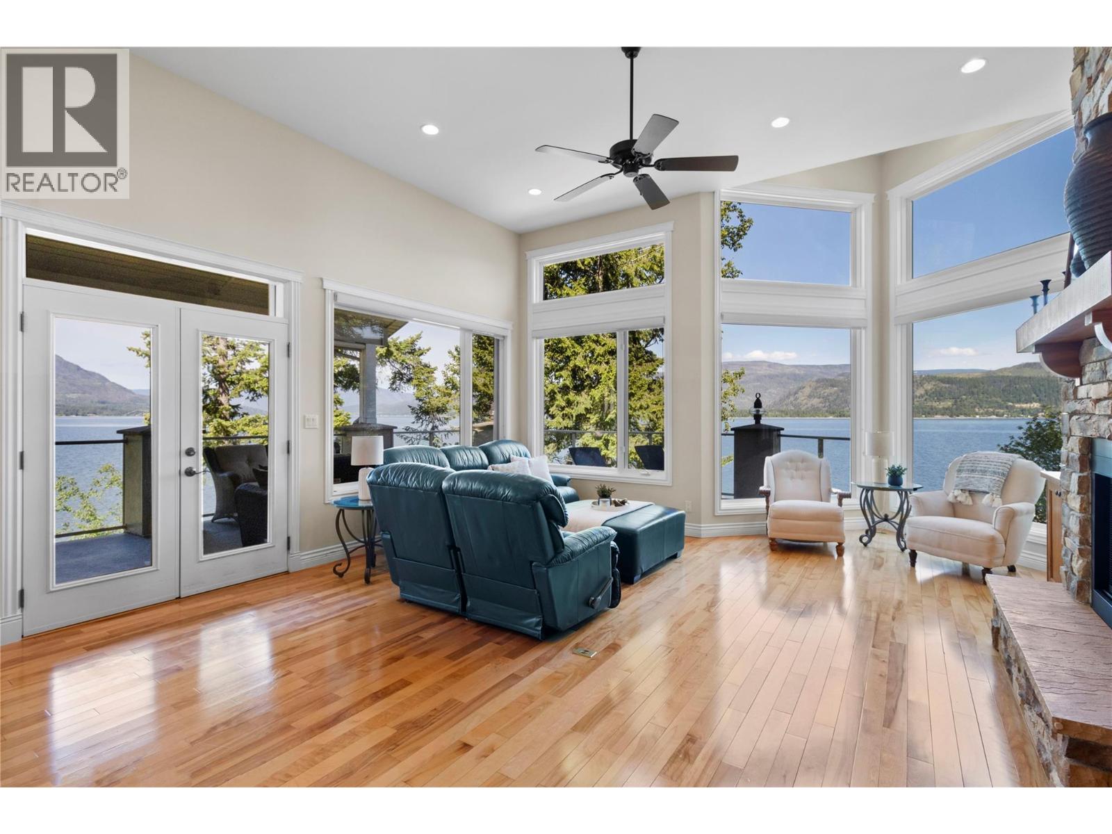 3011 Durham Road, Blind Bay