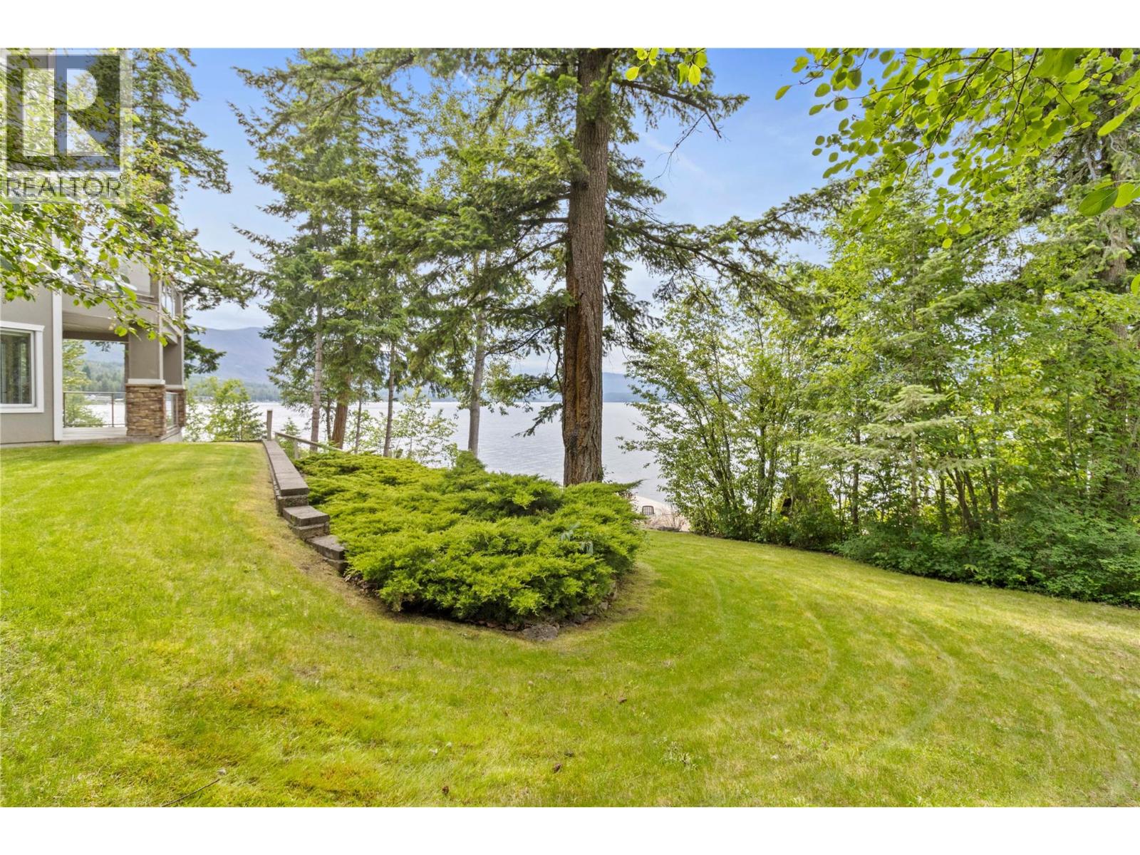 3011 Durham Road, Blind Bay