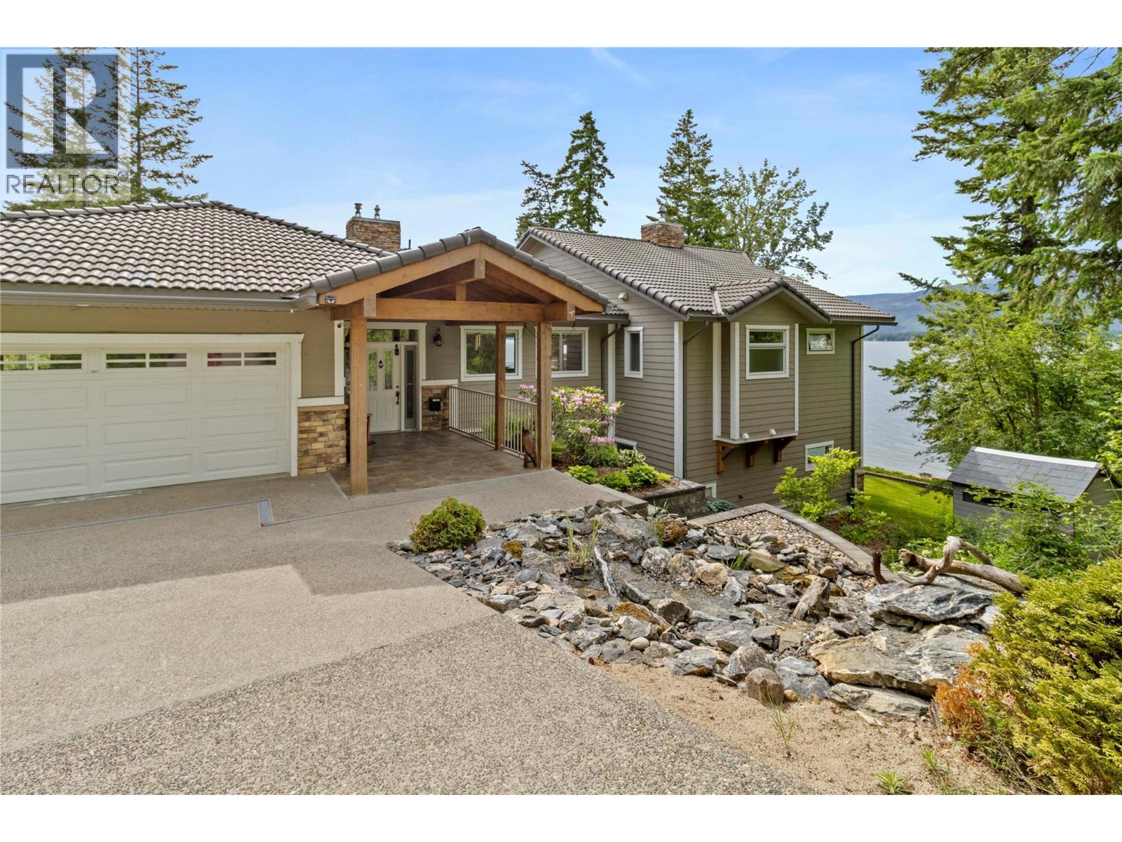 3011 Durham Road, Blind Bay