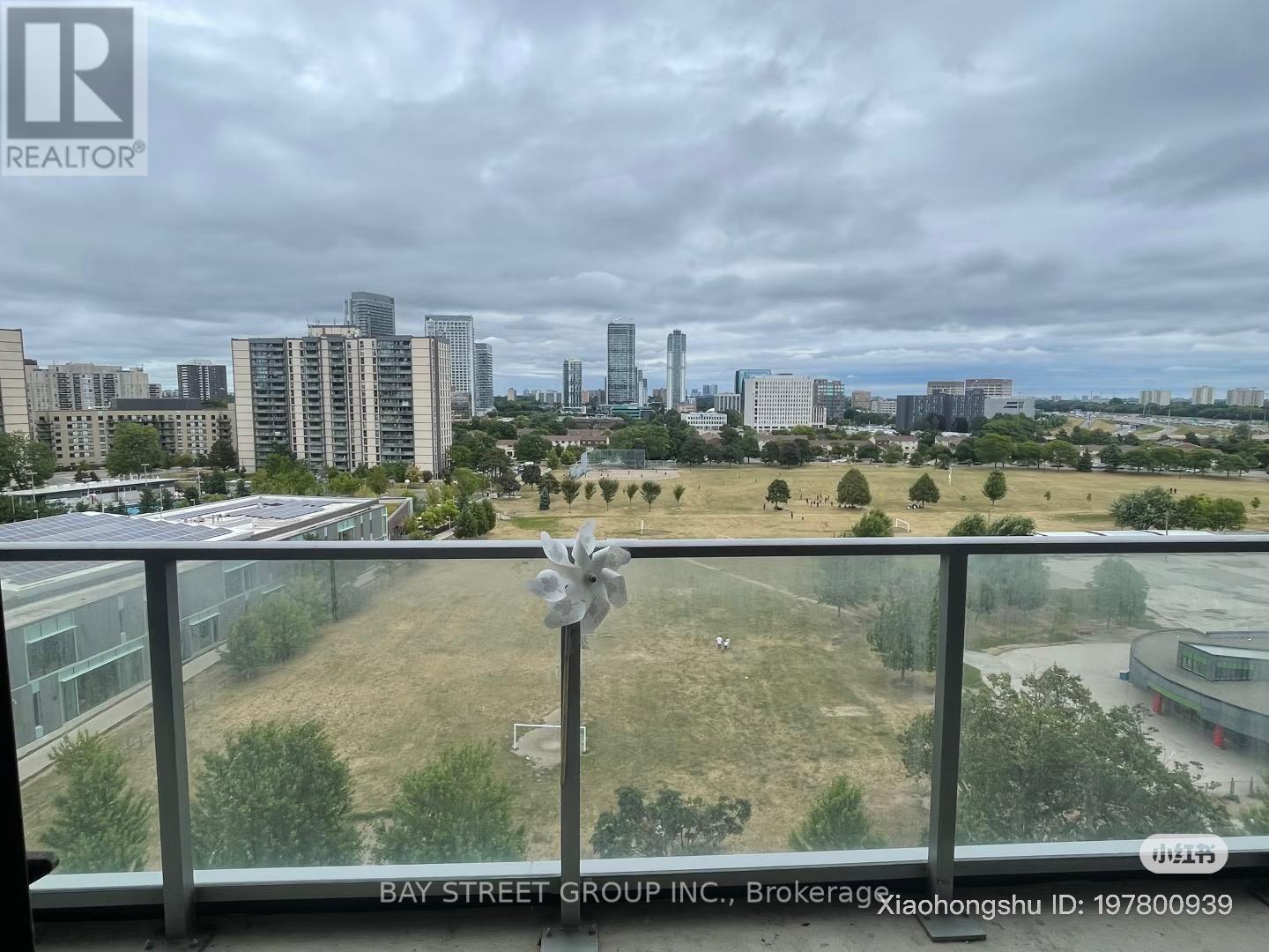 Photo 2 of 906 32 Forest Manor Road, Toronto ON