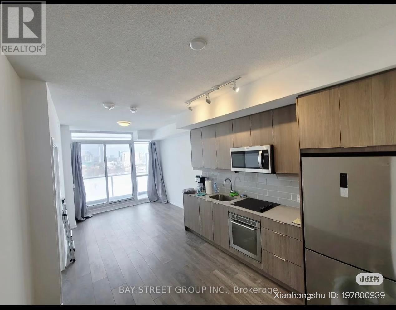 Photo 3 of 906 32 Forest Manor Road, Toronto ON