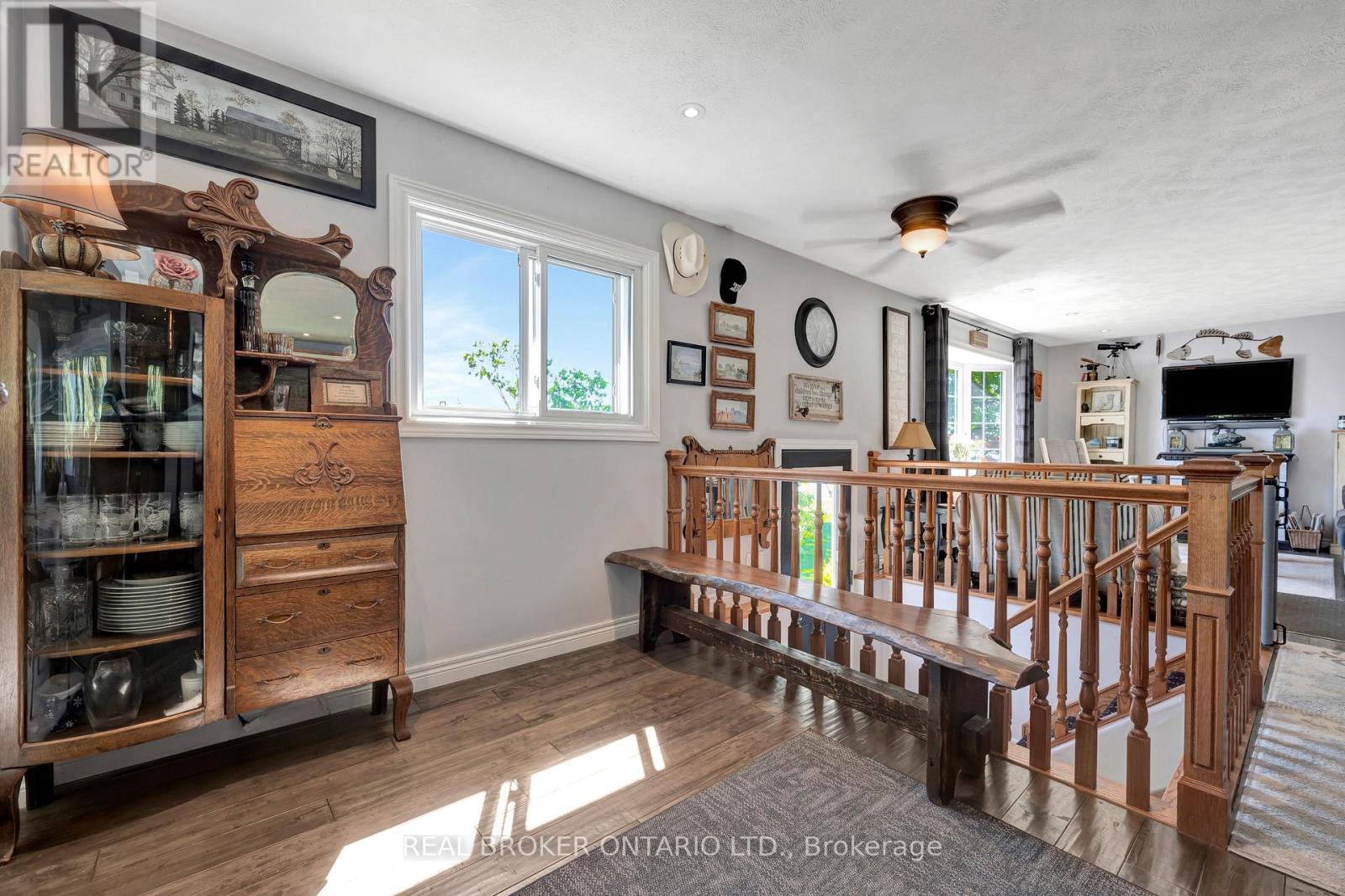 Photo 25 of 1697 Lakeshore Road, Haldimand ON