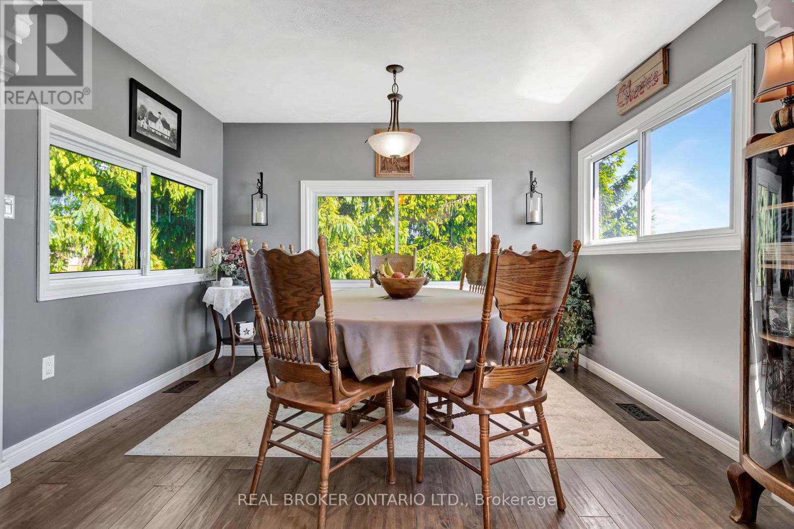 Photo 26 of 1697 Lakeshore Road, Haldimand ON