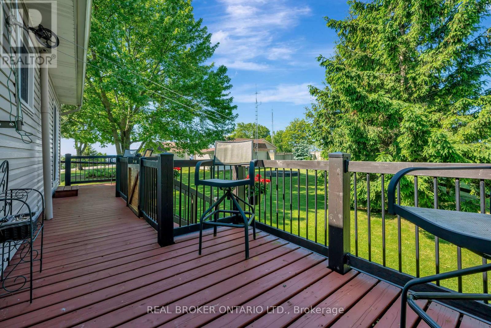 Photo 44 of 1697 Lakeshore Road, Haldimand ON