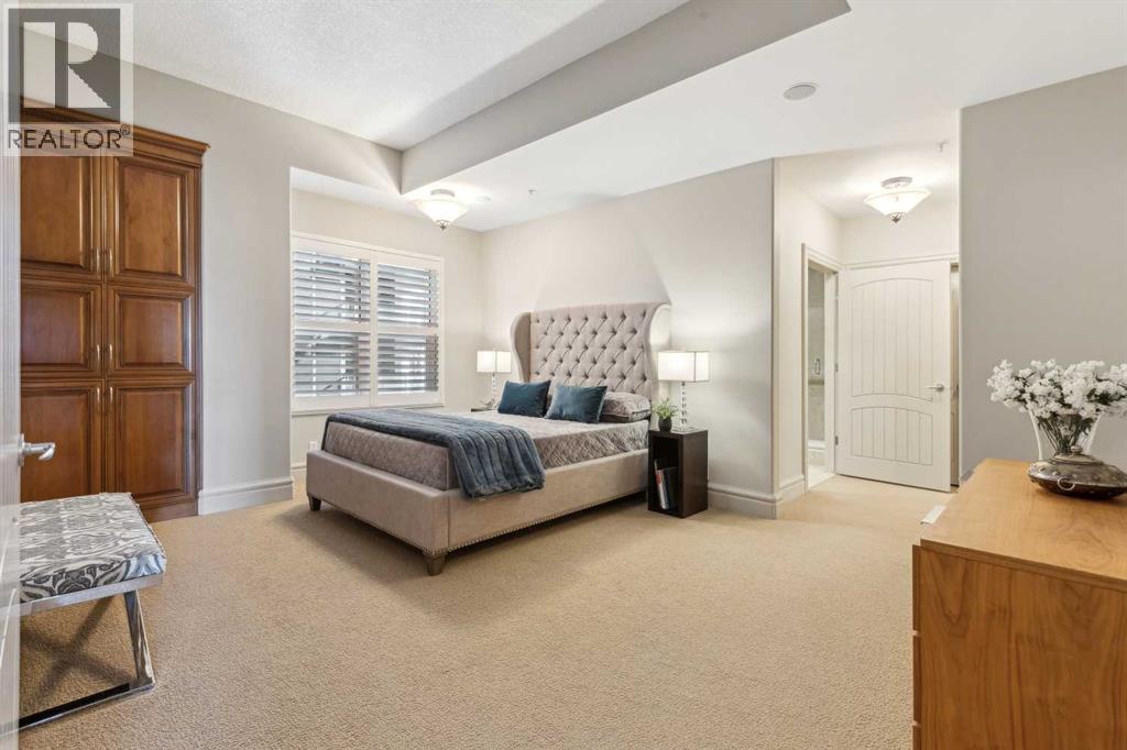 Single Family House for Sale in    Street SW Eau Claire Calgary 