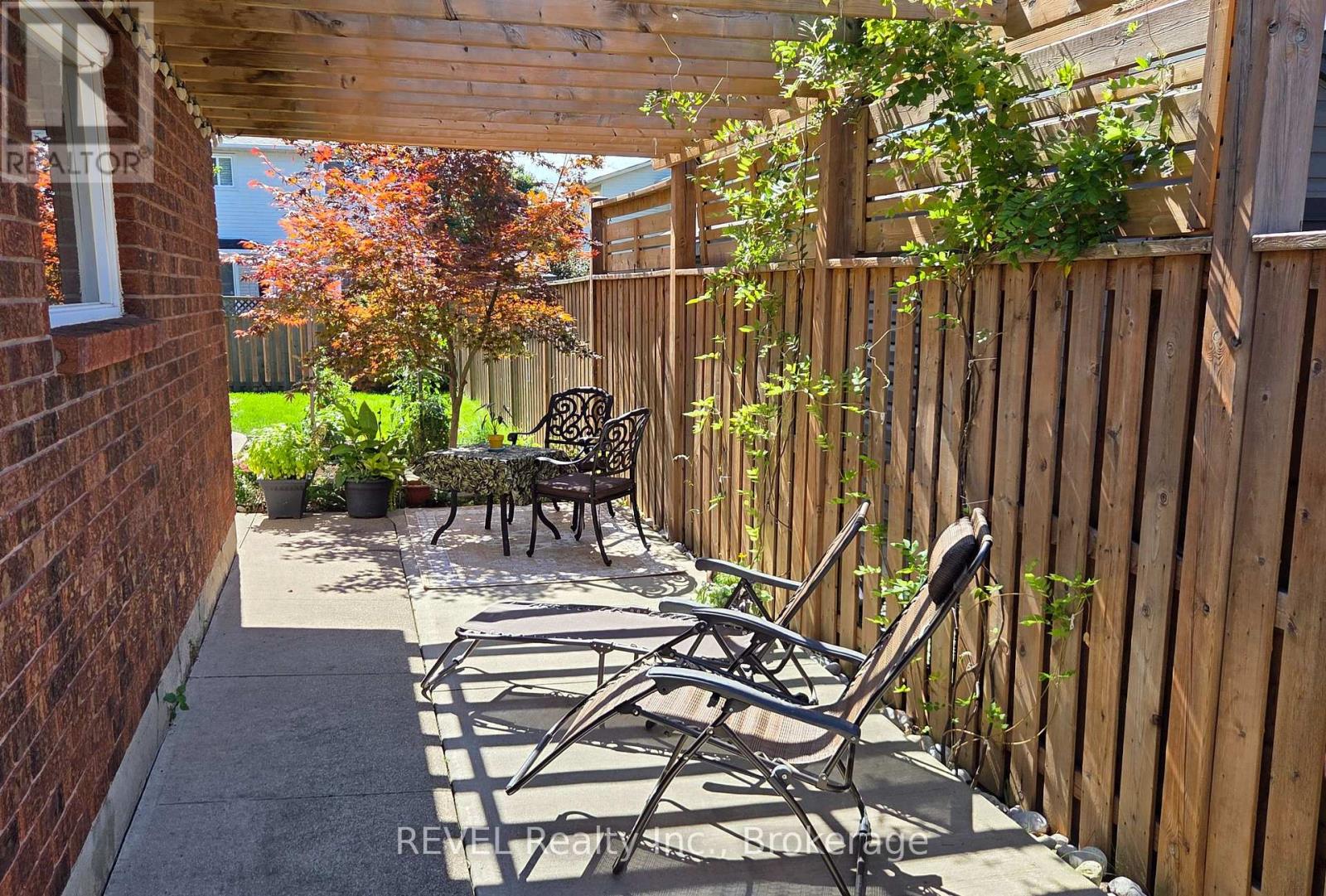 Photo 35 of 43 Flannery Lane, Thorold ON