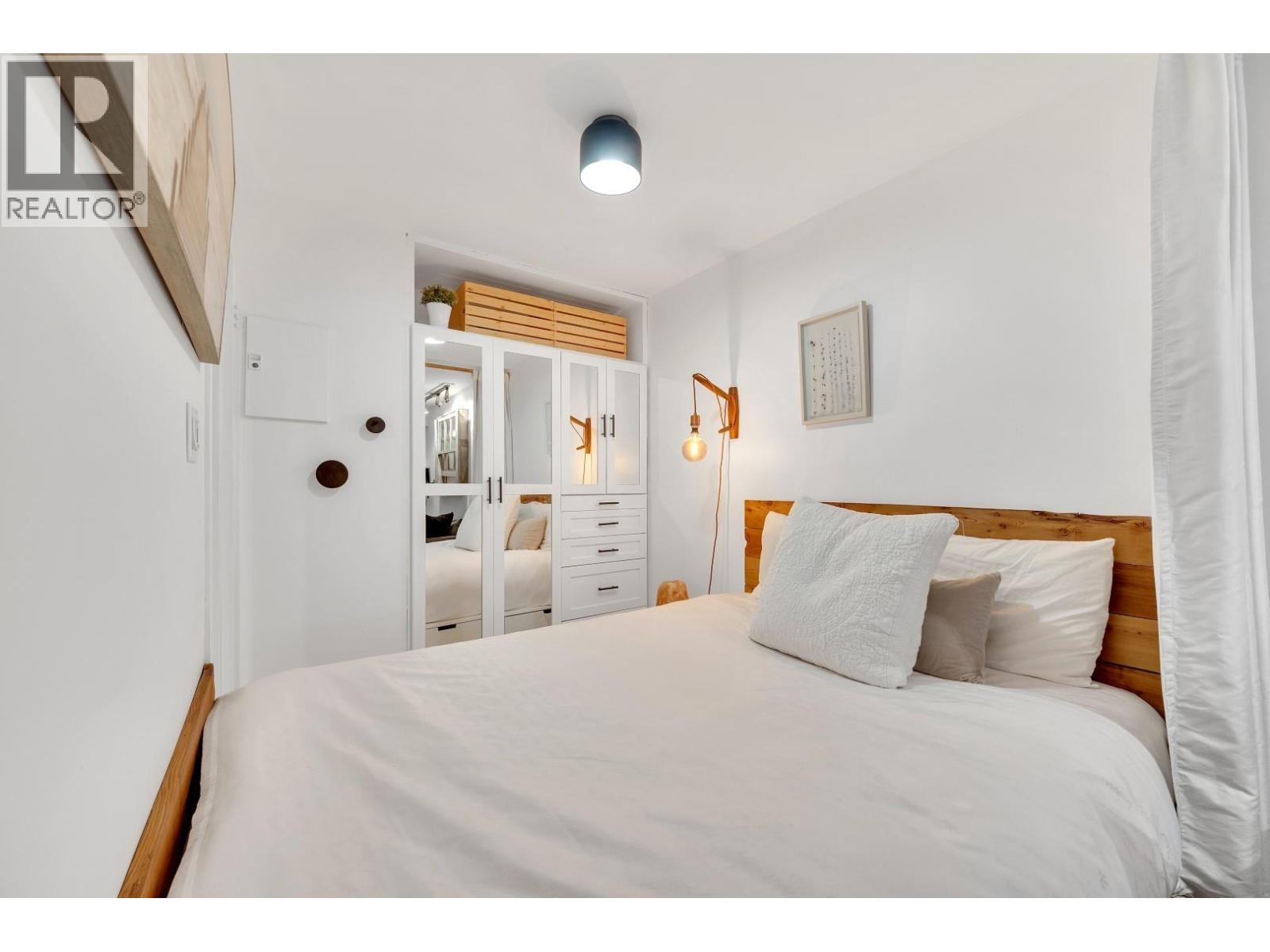 Photo 16 of 111 2190 W 7 Avenue, Vancouver BC