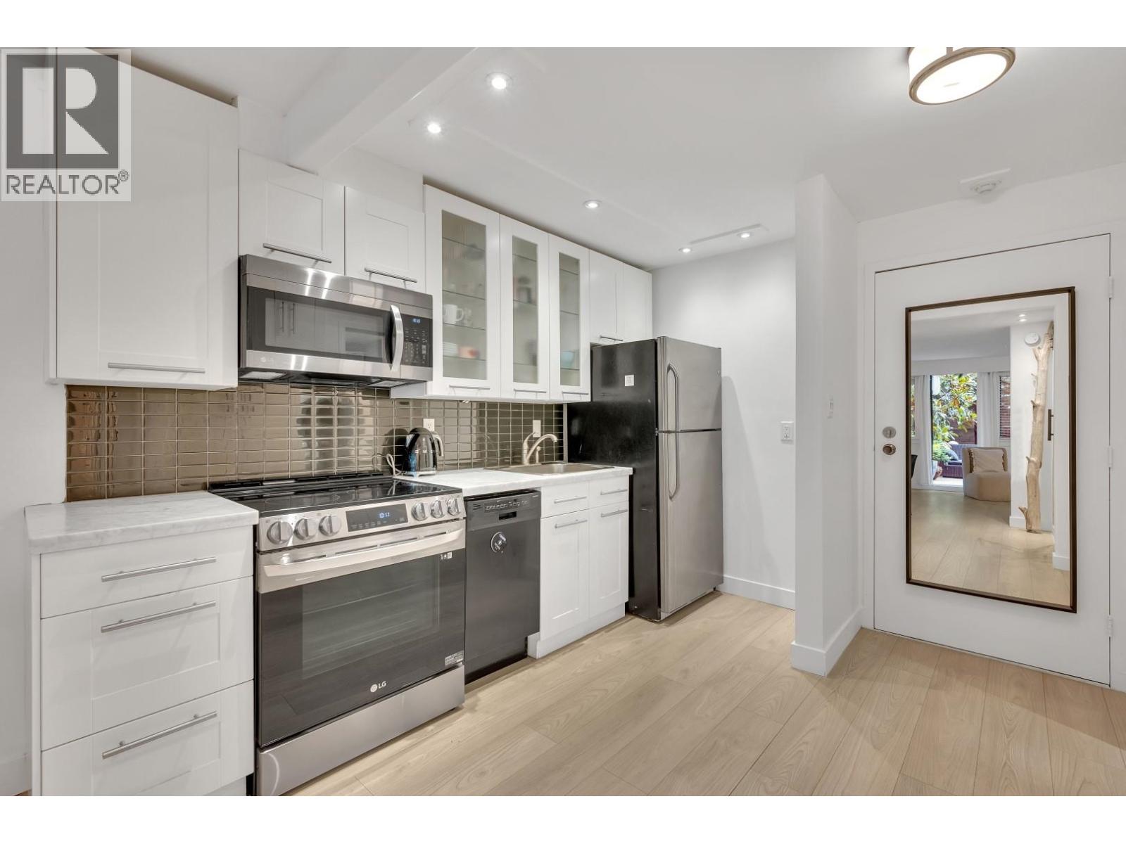 Photo 8 of 111 2190 W 7 Avenue, Vancouver BC