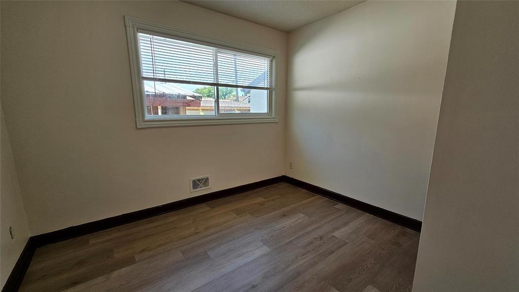 Photo 21 of 1216 Aberdeen Avenue, Winnipeg MB