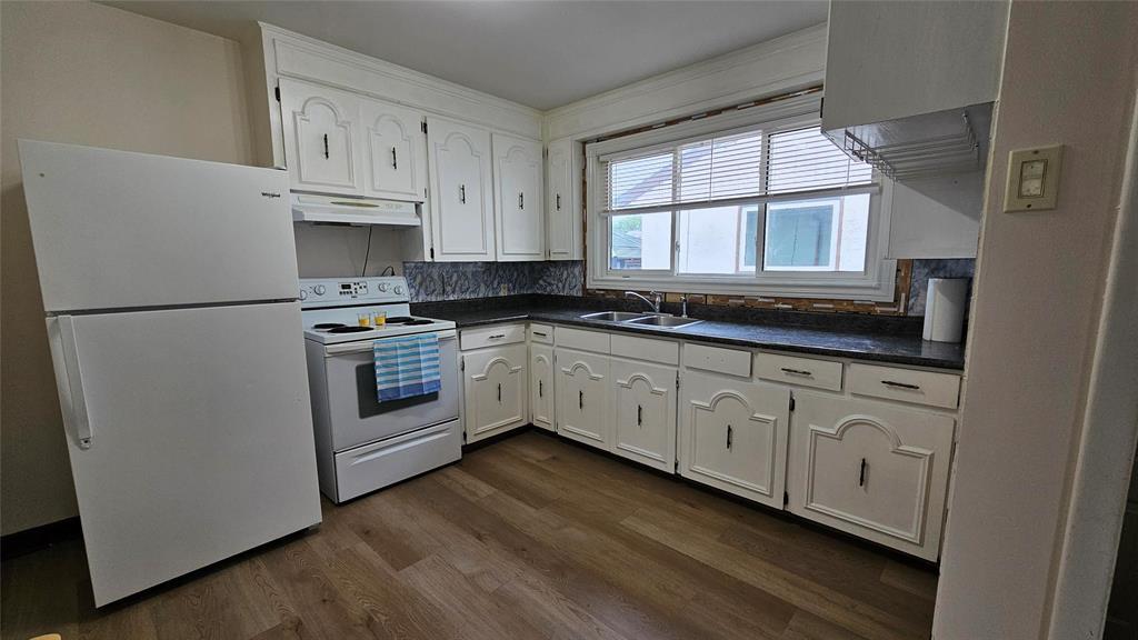 Photo 11 of 1216 Aberdeen Avenue, Winnipeg MB