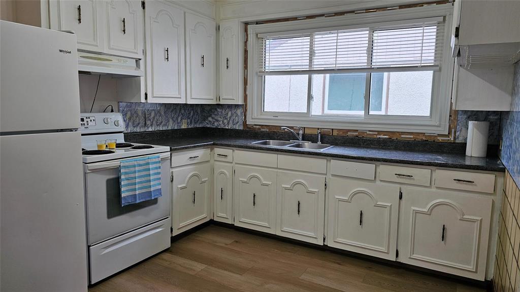 Photo 9 of 1216 Aberdeen Avenue, Winnipeg MB