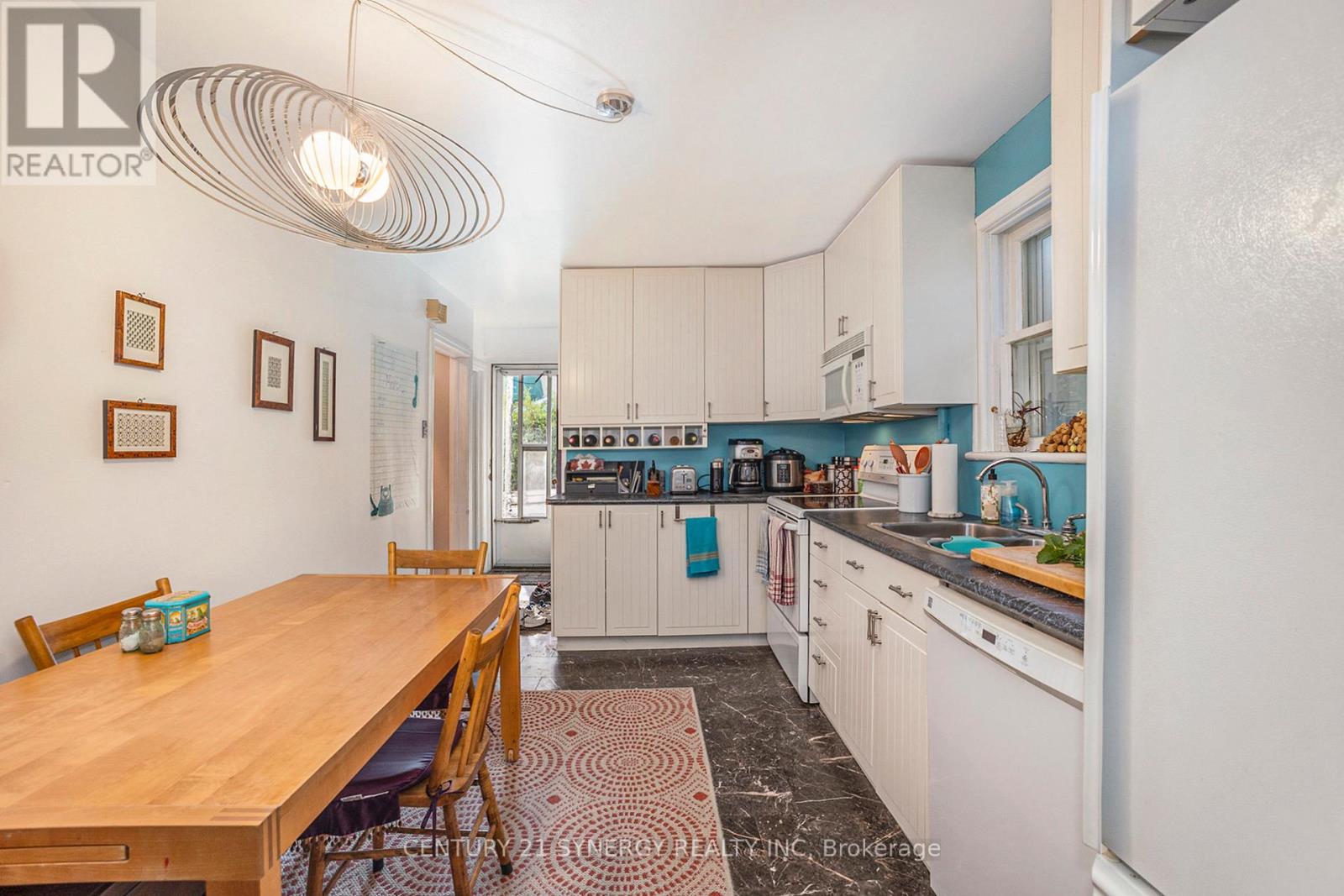 Photo 17 of 327 Richelieu Avenue, Ottawa ON