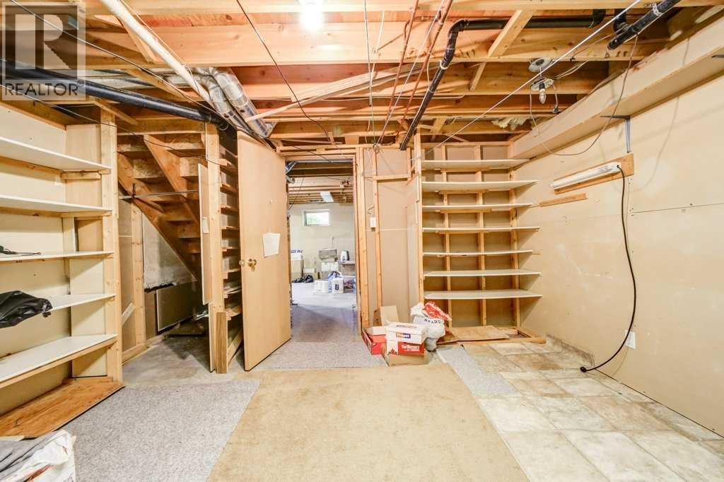 Photo 31 of 3 Edgewood Crescent W, Lethbridge AB