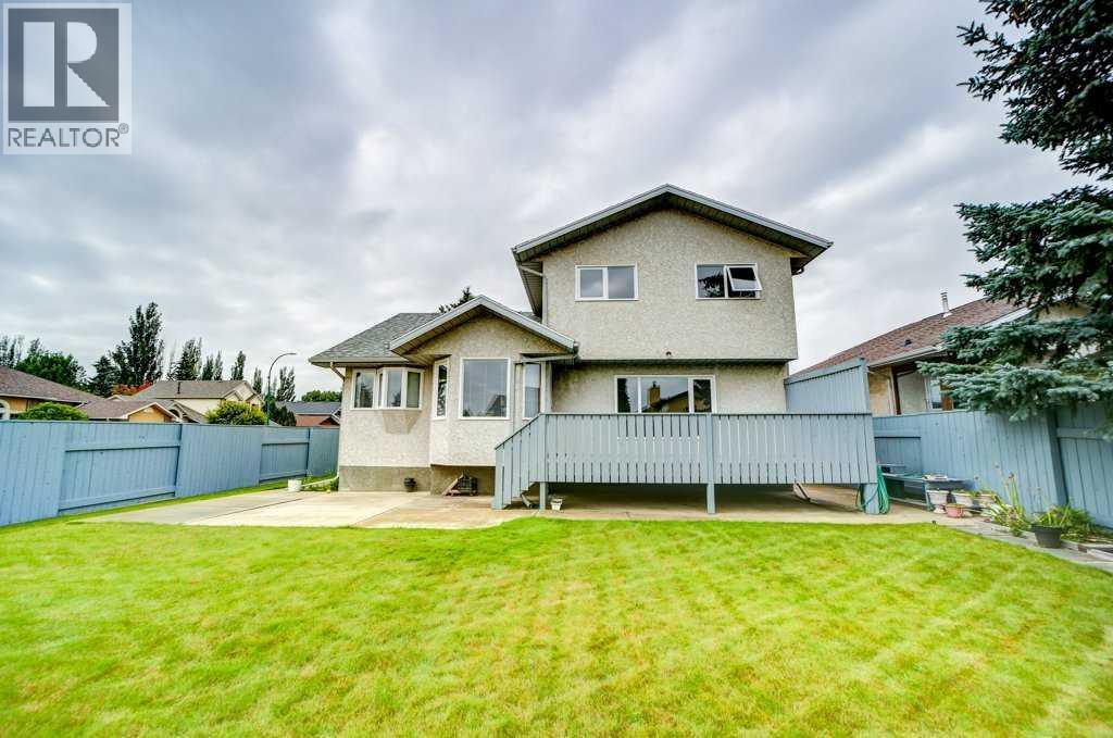 Photo 33 of 3 Edgewood Crescent W, Lethbridge AB