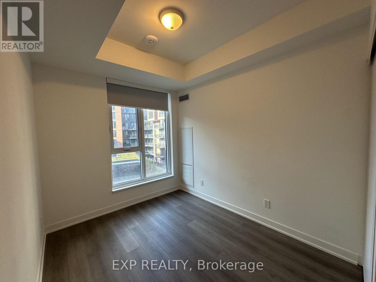 Photo 20 of 618 38 Simcoe Promenade, Markham ON