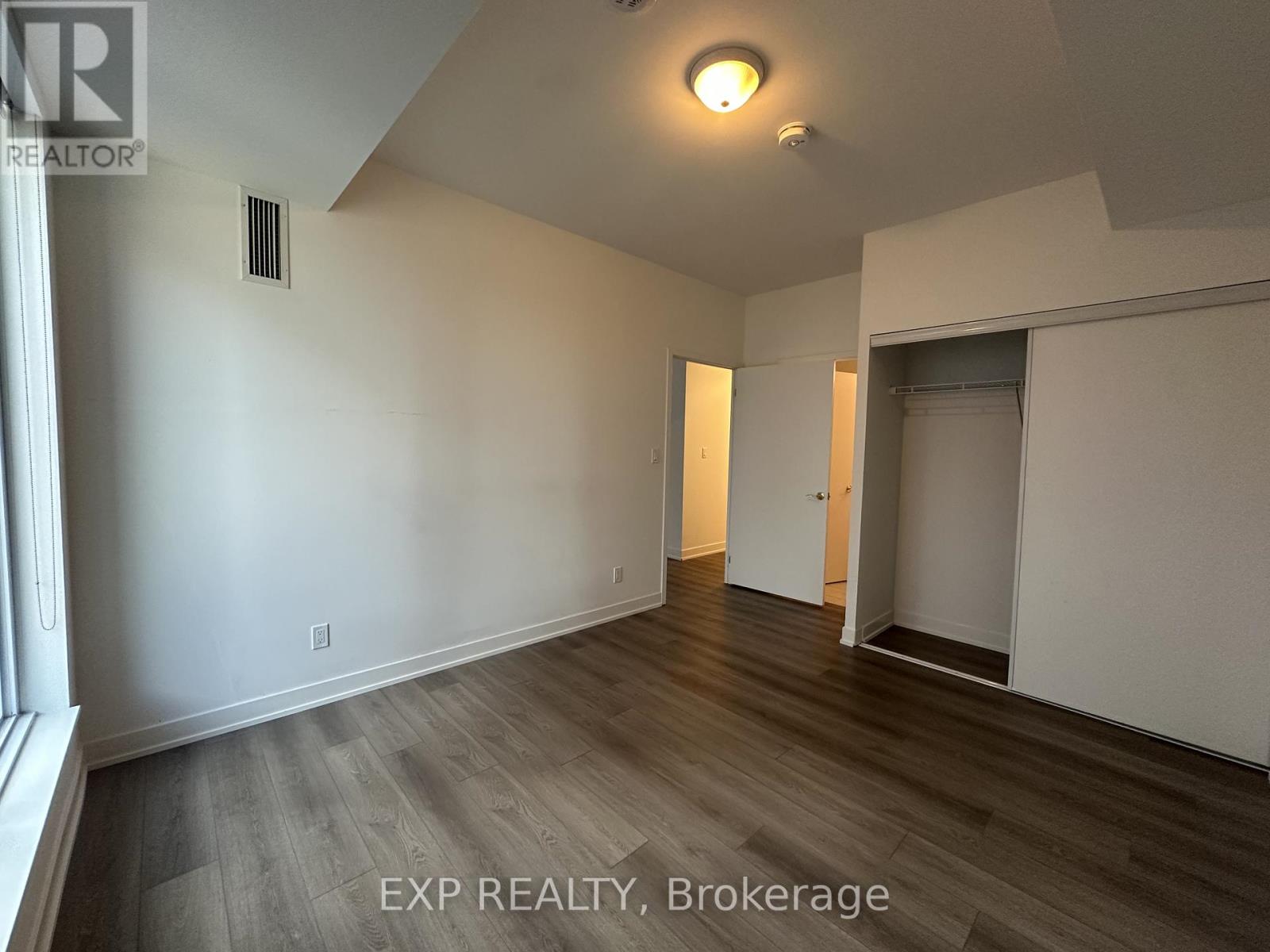Photo 26 of 618 38 Simcoe Promenade, Markham ON
