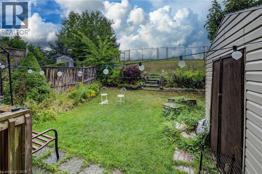 Photo 26 of 82 Timberlane Crescent, Kitchener ON
