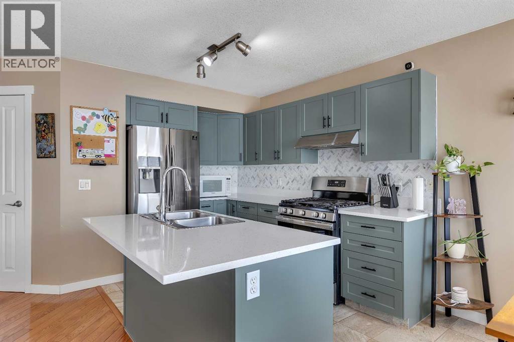 Single Family House for Sale in  Covepark Close NE Coventry Hills Calgary 