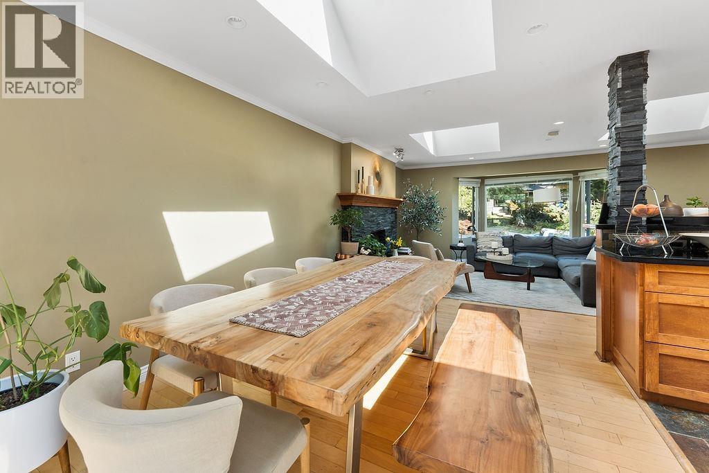 Photo 9 of 4393 Glencanyon Drive, North Vancouver BC